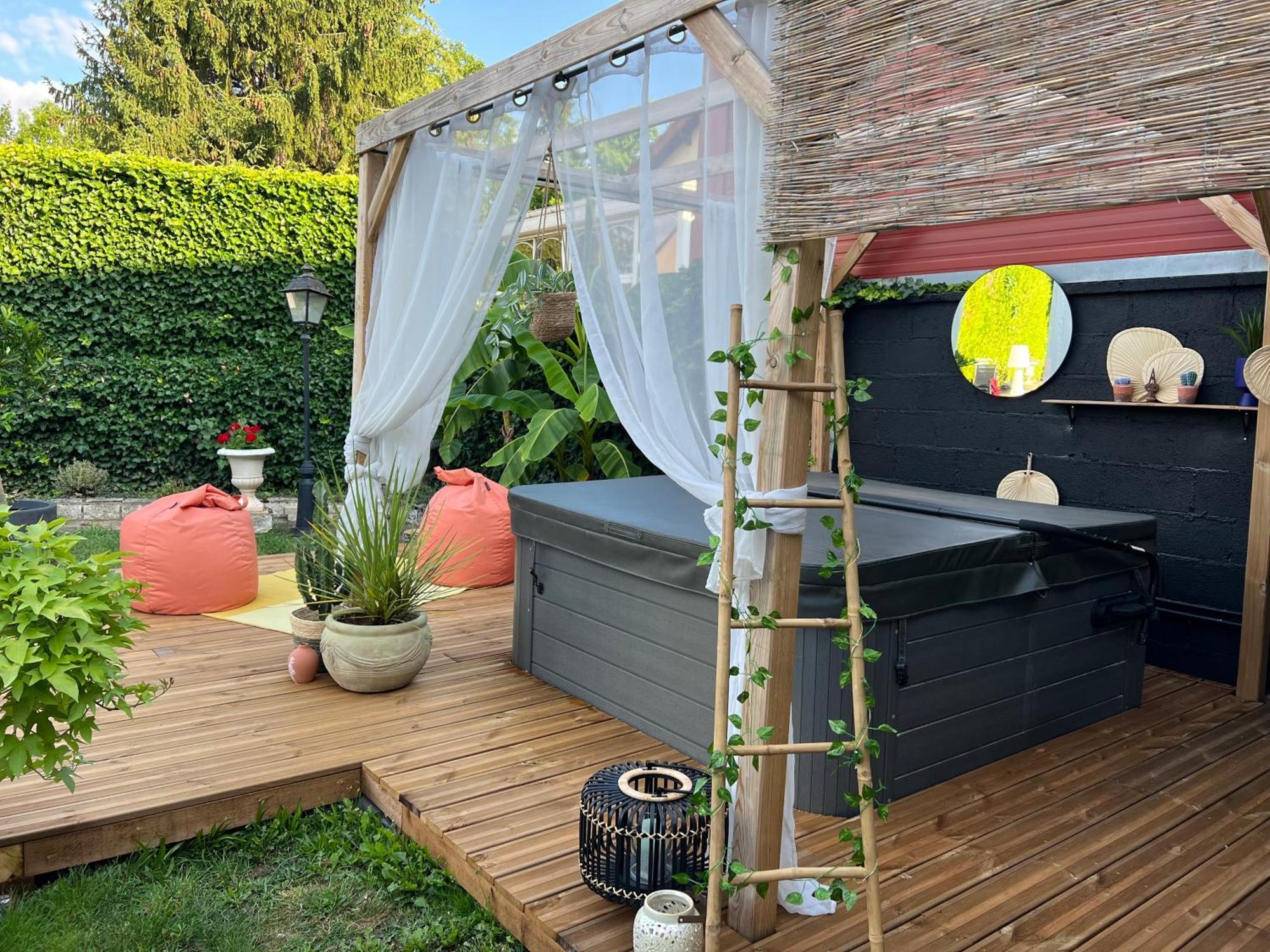 L'Escale Chambres Et Table D'Hotes Verdun-sur-le-Doubs Luaran gambar
