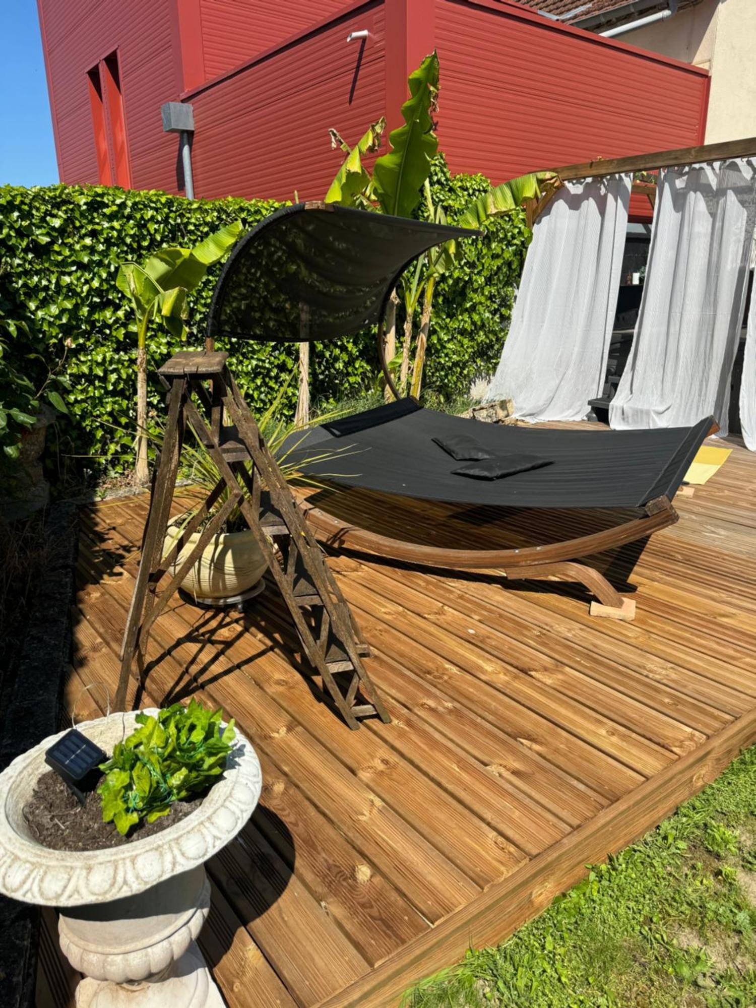 L'Escale Chambres Et Table D'Hotes Verdun-sur-le-Doubs Luaran gambar